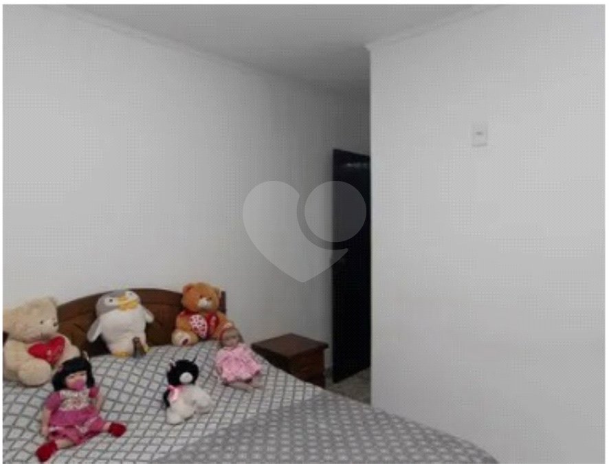 Casa Térrea à venda com 4 quartos, sendo 1 suíte,  em Vila Mazzei, São Paulo, SP