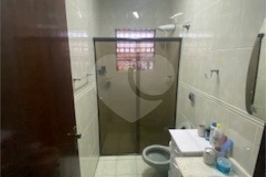 Sobrado à venda com 4 quartos, sendo 1 suíte, em Parque Edu Chaves, São Paulo, SP