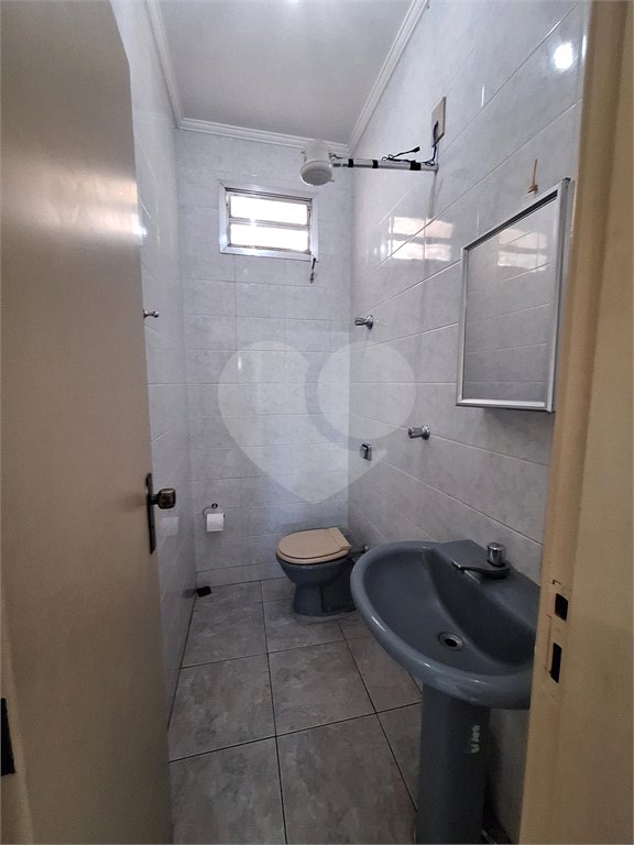 Casa à venda ou para alugar com 4 quartos, sendo 2 suítes,  em Santa Rosa, Vinhedo, SP