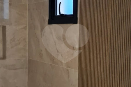 Sobrado à venda com 3 suítes em Vila São Geraldo, São Paulo, SP