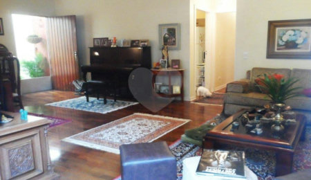 Sobrado à venda com 3 quartos, sendo 1 suíte,  em Jardim Marajoara, São Paulo, SP