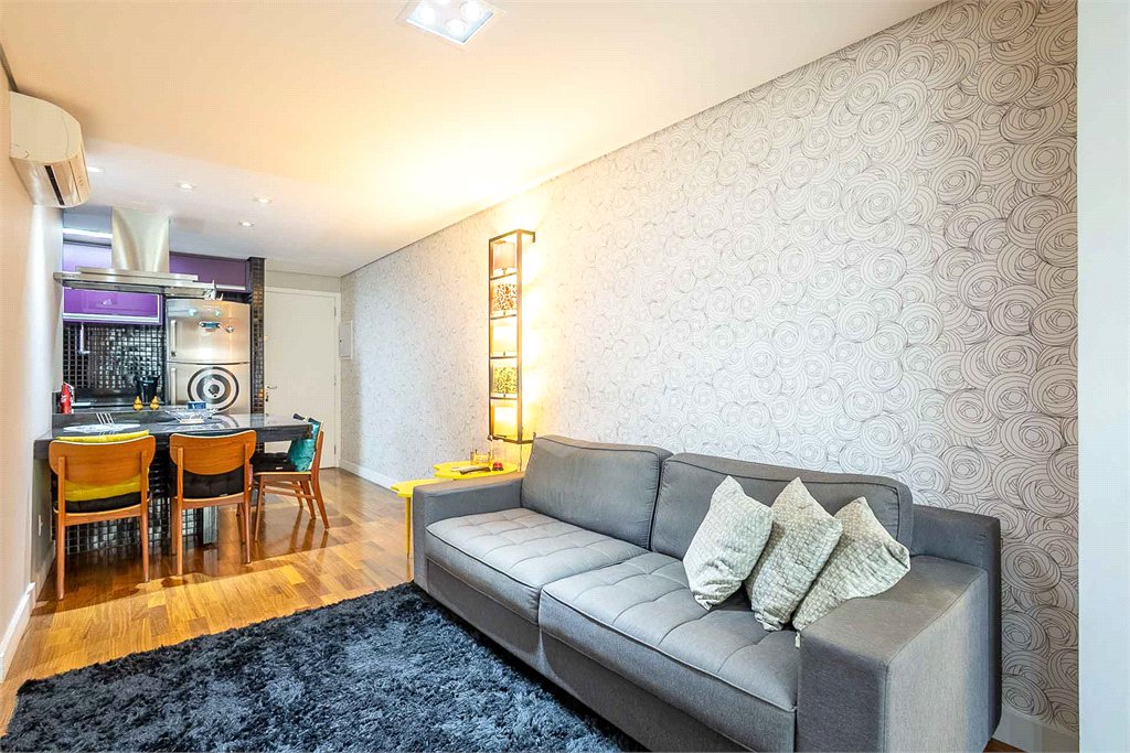 Apartamento à venda ou para alugar com 2 quartos, sendo 1 suíte, em Vila Olímpia, São Paulo, SP