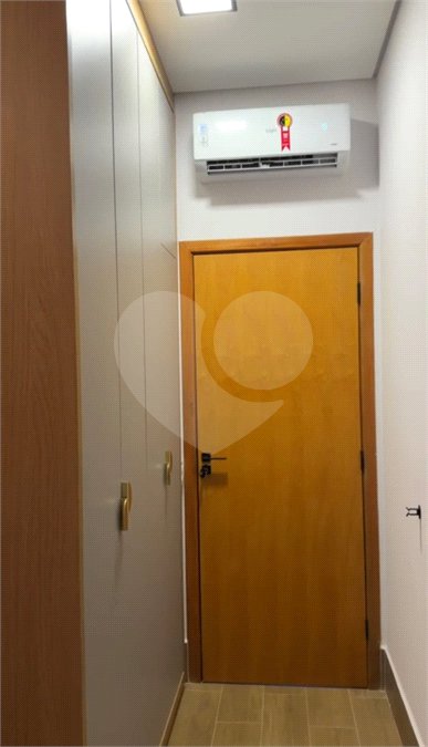 Casa à venda ou para alugar com 3 suítes no condomínio London Park, Indaiatuba - SP