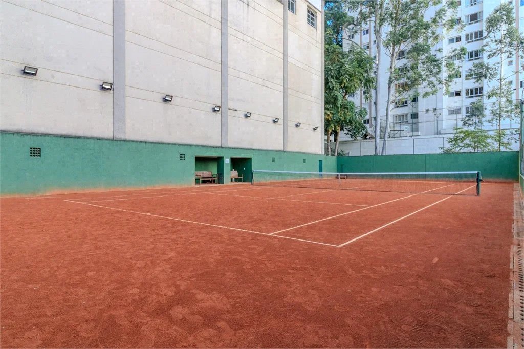 Apartamento à venda com 2 quartos, sendo 1 suíte,  em Vila Andrade, São Paulo, SP