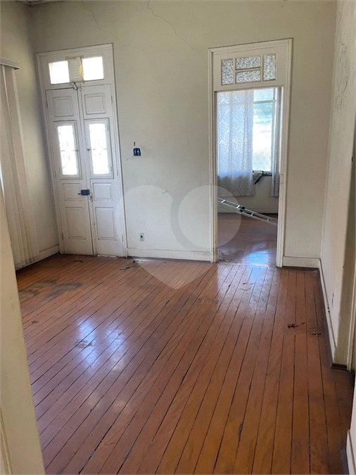 Casa à venda com 3 quartos no Centro, Araraquara, SP