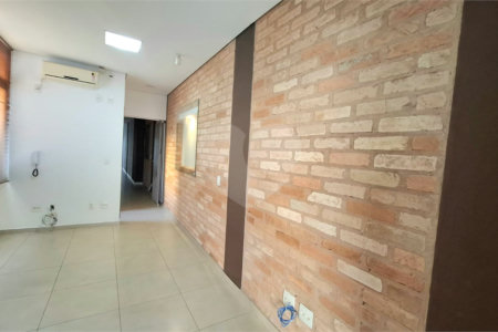 Sobrado à venda com 3 suítes em Vila Hortência, Sorocaba, SP