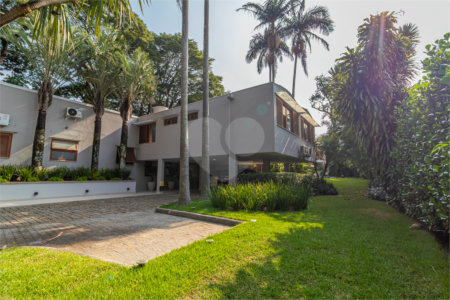 Casa à venda com 4 suítes em Campo Belo, São Paulo, SP