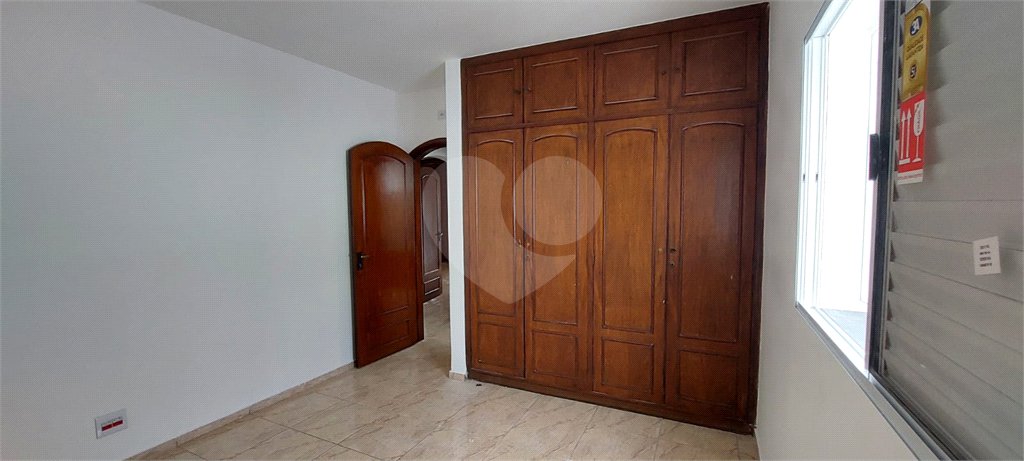 Casa à venda com 3 quartos, sendo 1 suíte, em Jardim Vergueiro, Sorocaba, SP