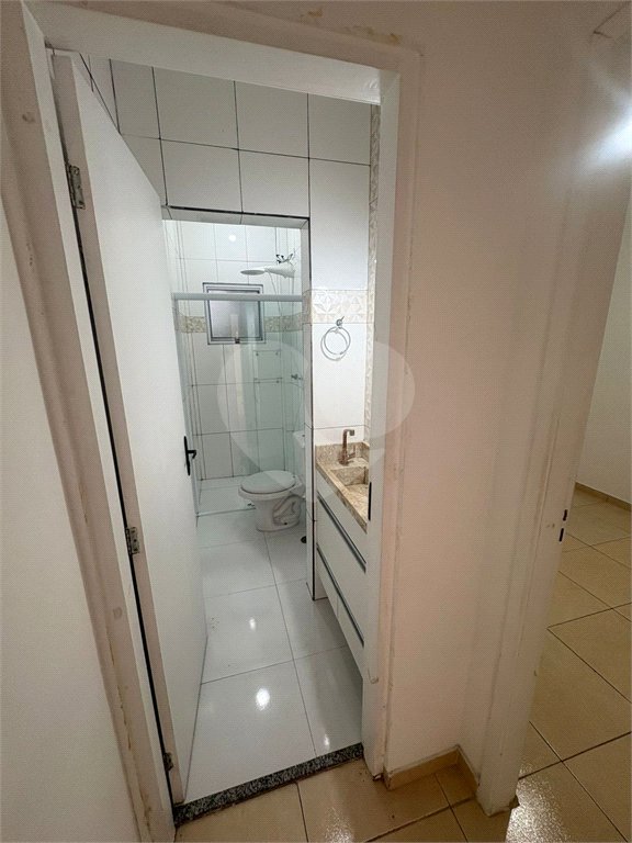 Casa à venda com 2 quartos no condomínio Carvalho Lagares, Poá - SP