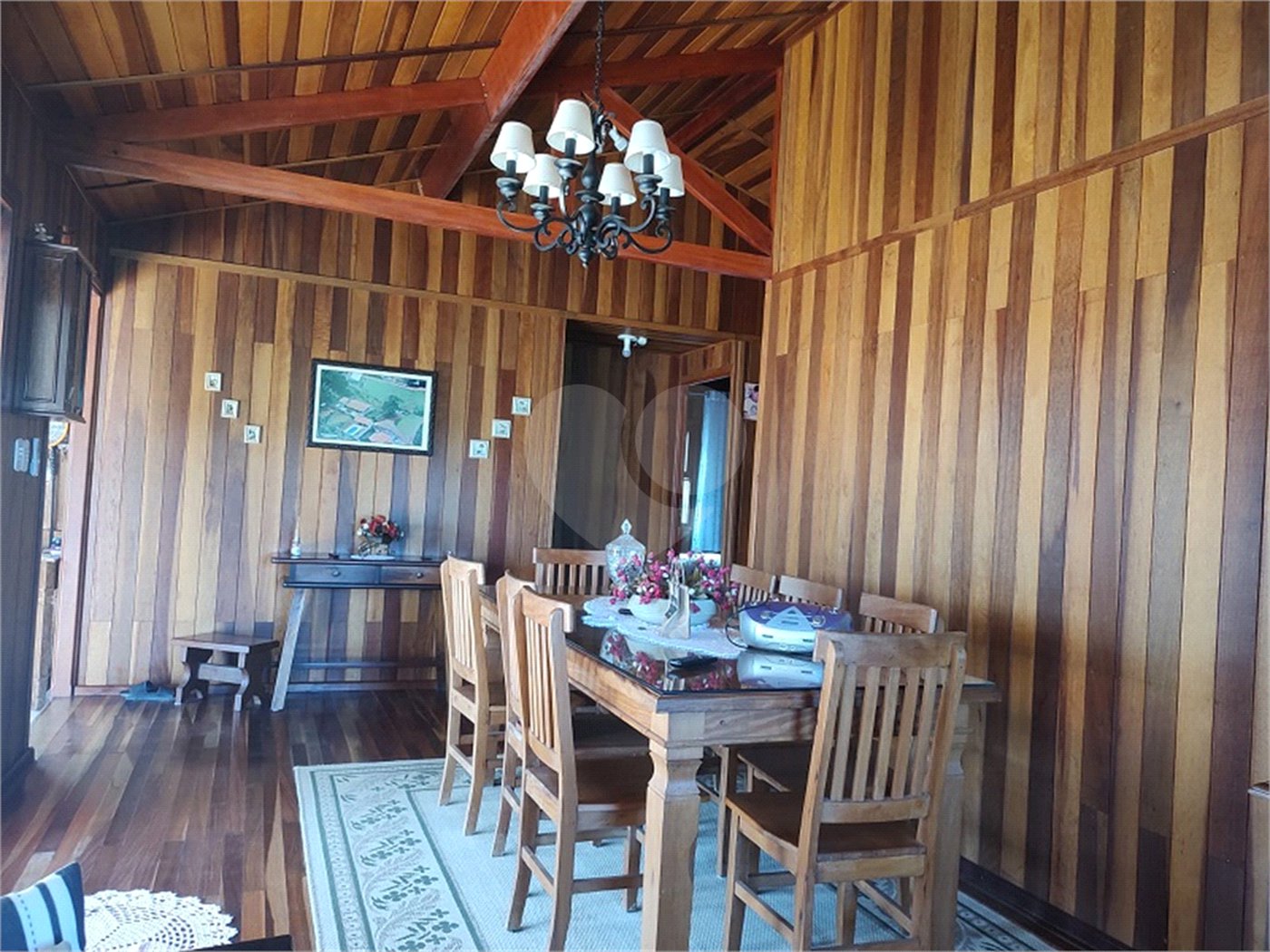 Chácara à venda com 4 quartos, sendo 1 suíte, em Chácaras Fernão Dias, Atibaia, SP