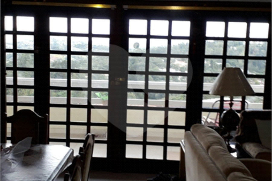 Casa à venda com 3 suítes no condomínio Gleba II, Mairiporã - SP