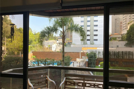 Apartamento à venda com 3 quartos, sendo 1 suíte, em Real Parque, São Paulo, SP