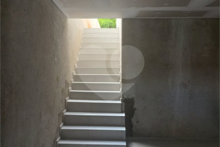 Sobrado à venda com 3 quartos, sendo 1 suíte, em Jardim do Lago, Atibaia, SP