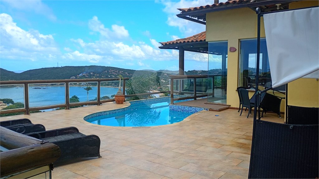 Casa à venda com 5 suítes em Ferradura, Armação dos Búzios, RJ