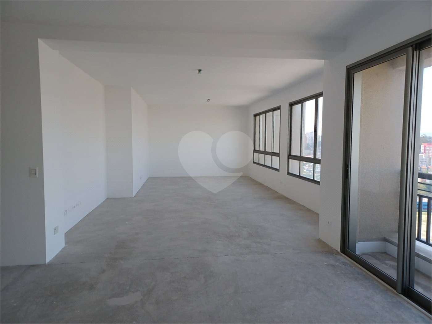Apartamento à venda com 4 suítes em Real Parque, São Paulo, SP