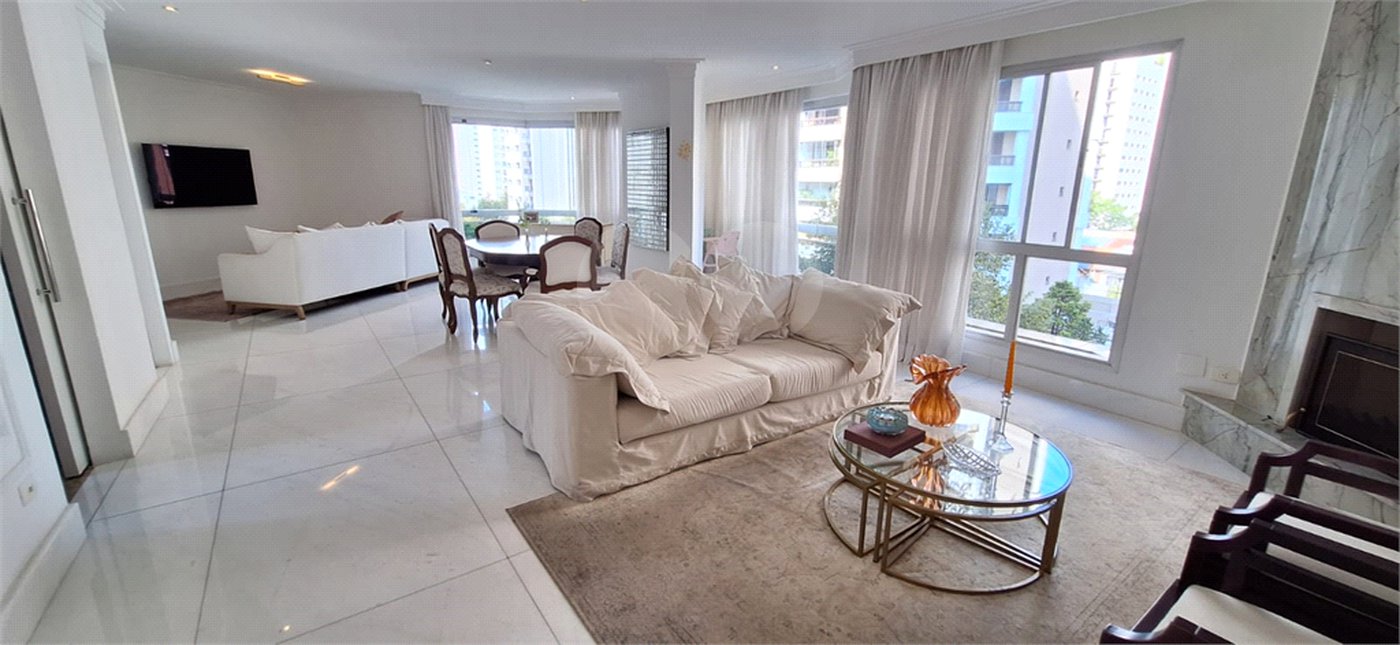 Apartamento à venda com 3 quartos, sendo 1 suíte, em Planalto Paulista, São Paulo, SP