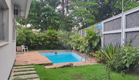 Casa Térrea à venda com 3 quartos, sendo 1 suíte,  em Alto da Lapa, São Paulo, SP