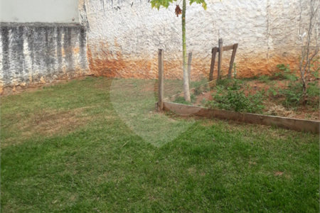 Casa à venda com 2 quartos no Centro, Bom Jesus dos Perdões, SP