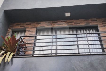 Sobrado à venda com 3 quartos, sendo 1 suíte,  em Alves Dias, São Bernardo do Campo, SP