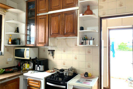 Sobrado à venda com 2 quartos em Vila Hamburguesa, São Paulo, SP