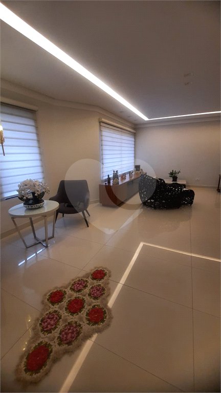 Casa à venda com 3 quartos, sendo 2 suítes,  em Vila Galvão, Guarulhos, SP
