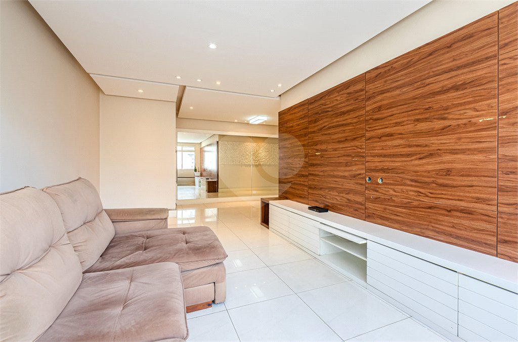 Apartamento à venda com 3 quartos, sendo 1 suíte, em Itaim Bibi, São Paulo, SP
