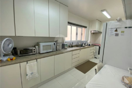 Apartamento à venda com 3 quartos, sendo 1 suíte, em Itaim Bibi, São Paulo, SP