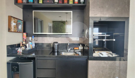 Apartamento à venda com 2 quartos, sendo 1 suíte,  em Vila Leonor, São Paulo, SP
