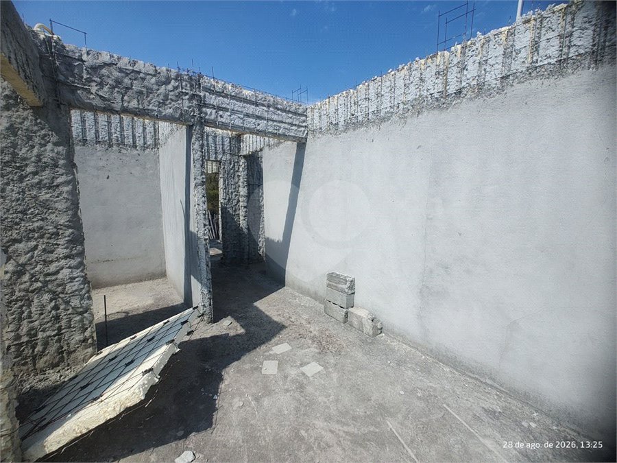 Terreno 810 metros à venda em Atibaia com projeto aprovado exclusivo de alto padrão com construção inacabada