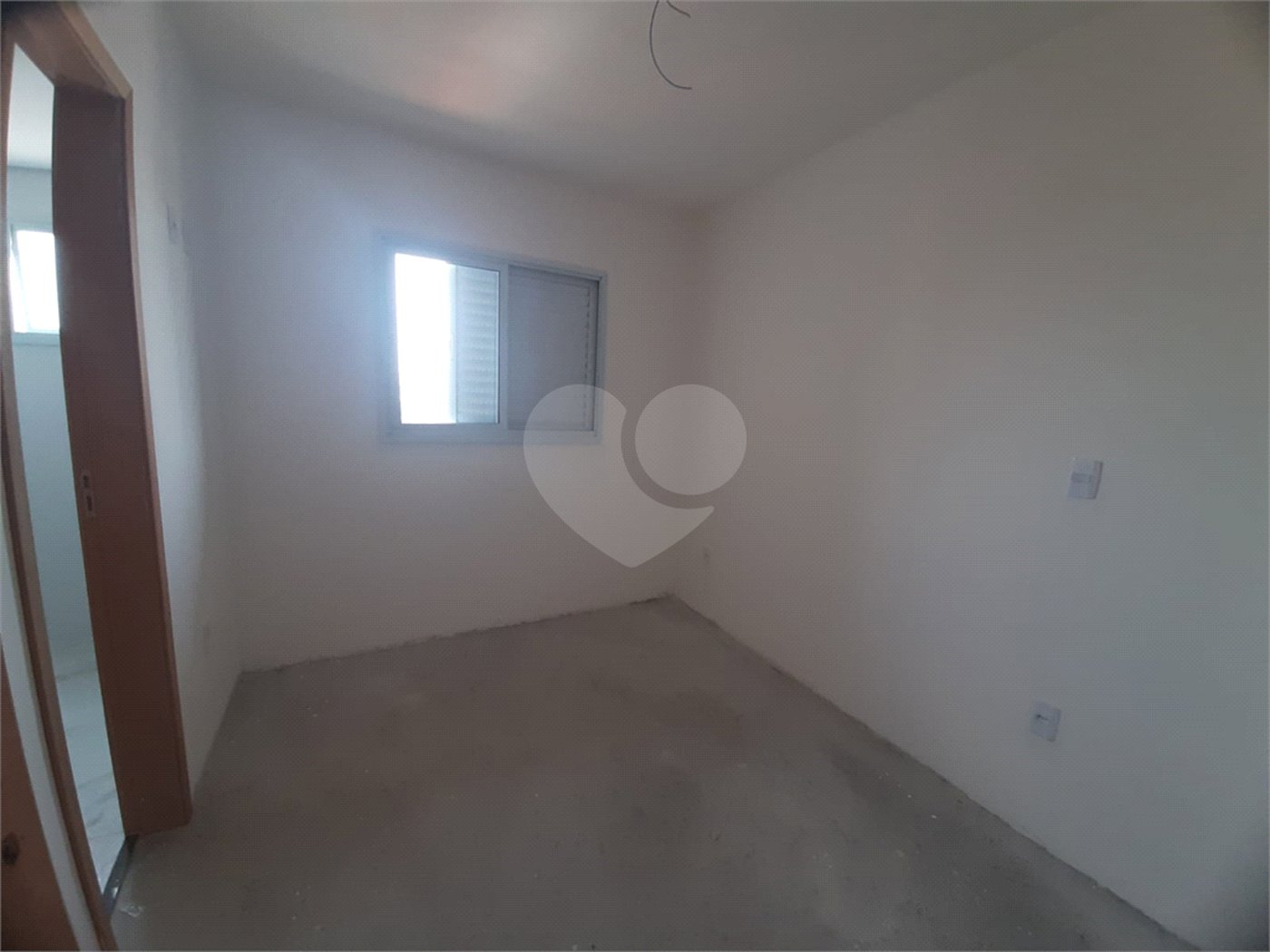 Apartamento à venda com 2 quartos, sendo 1 suíte,  em Parada Inglesa, São Paulo, SP