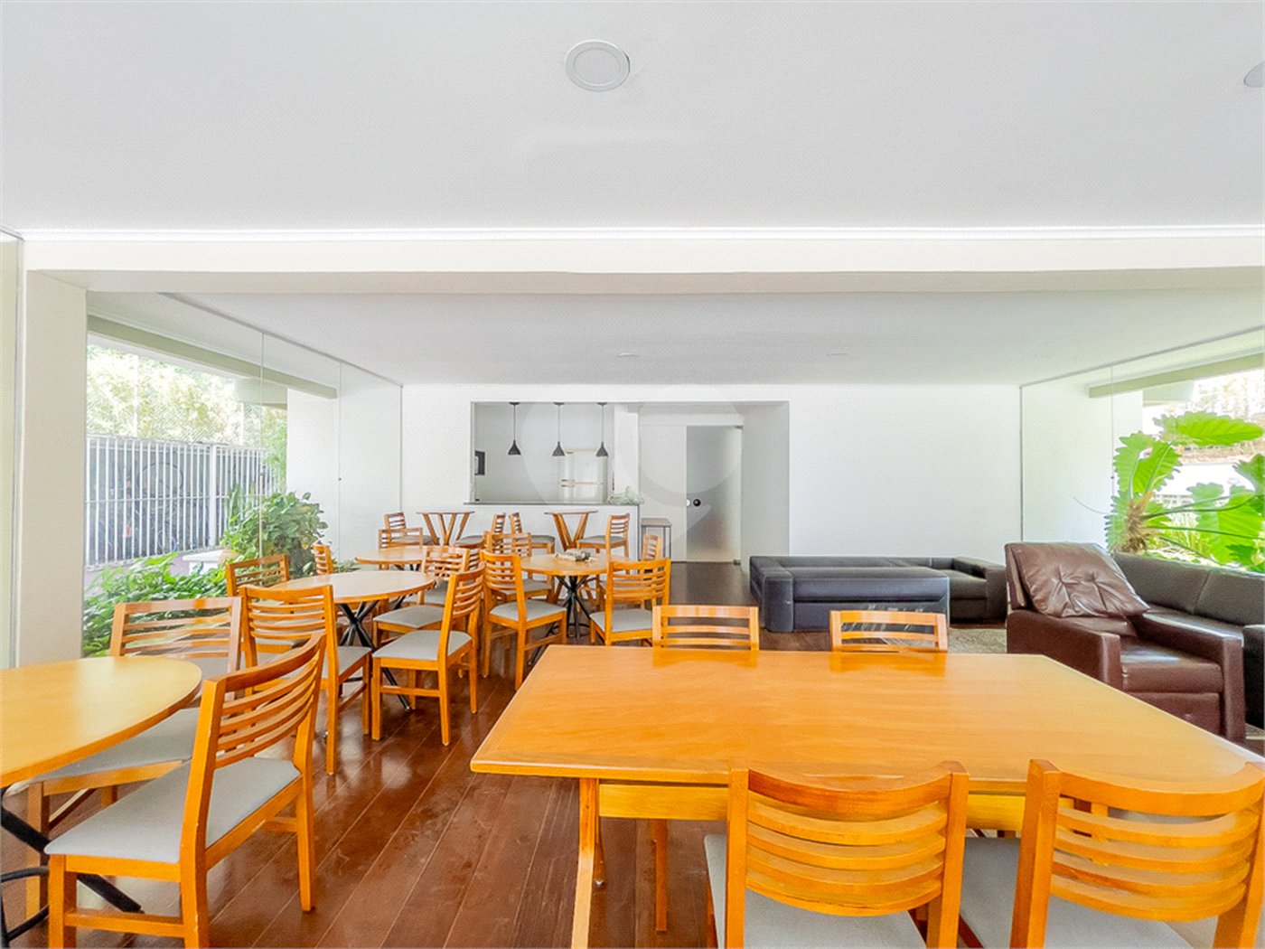 Apartamento à venda com 3 quartos, sendo 1 suíte,  em Cidade Monções, São Paulo, SP