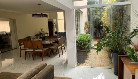 Casa à venda com 2 suítes em Condomínio Loteamento Quadra dos Príncipes, Atibaia, SP