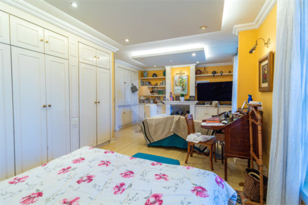 Casa à venda com 3 quartos, sendo 2 suítes, em Interlagos, São Paulo, SP