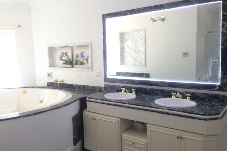 Casa à venda com 4 quartos, sendo 1 suíte, em Samambaia, Mairiporã, SP