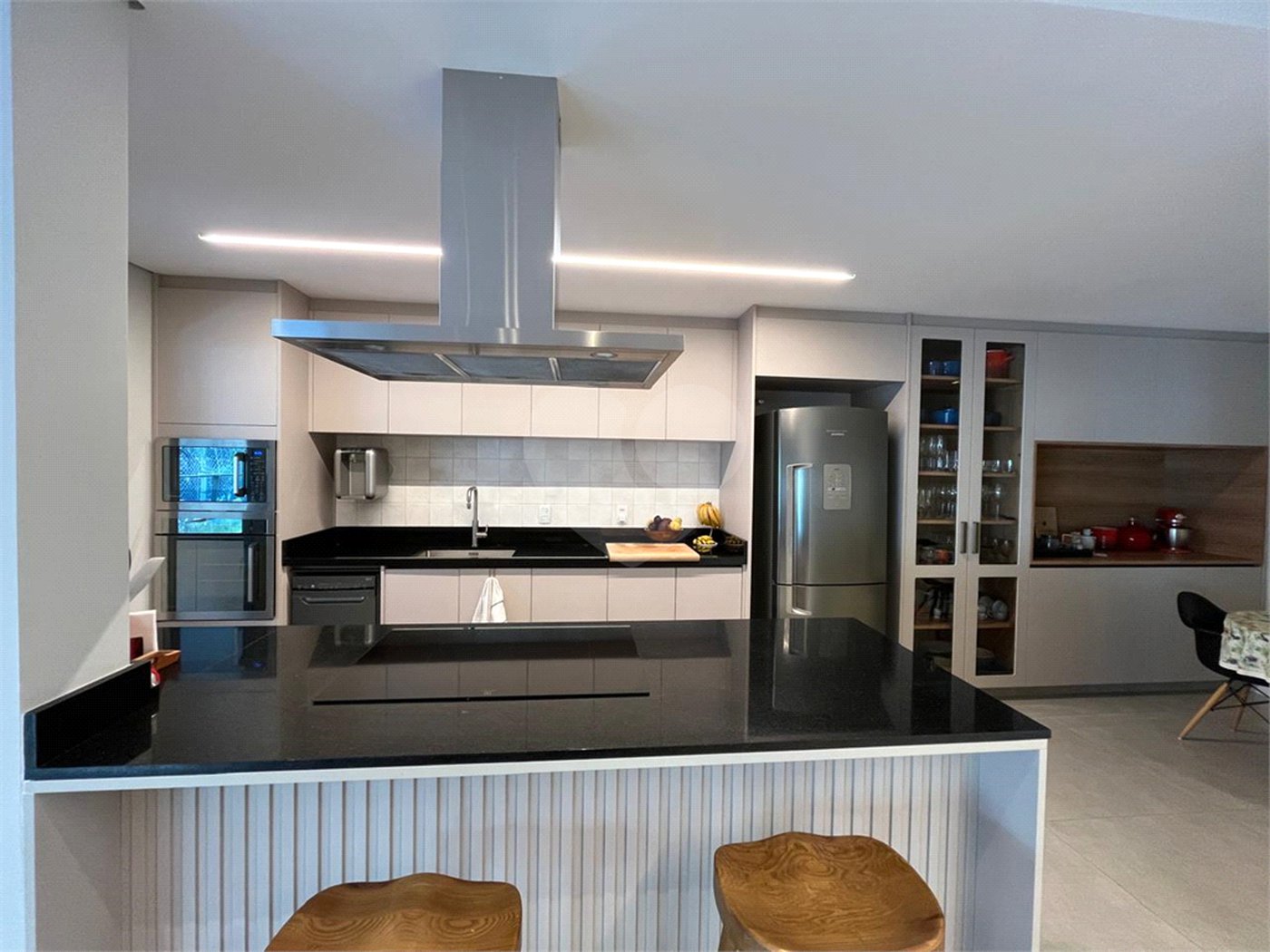 Apartamento à venda com 4 quartos, sendo 2 suítes, em Sumaré, São Paulo, SP