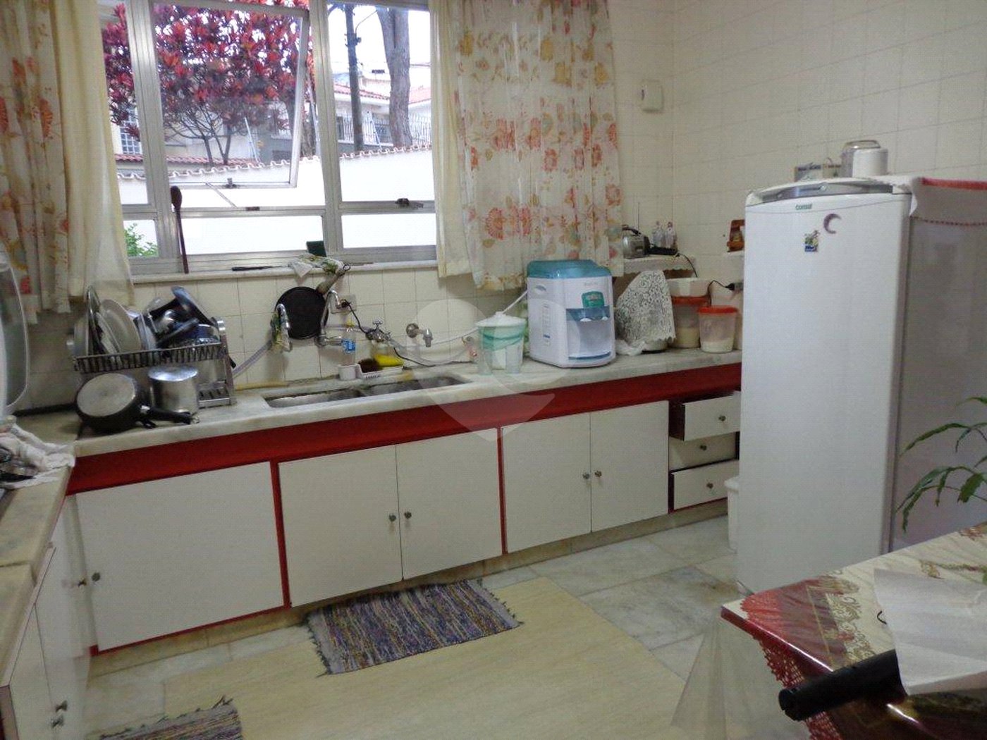 Casa à venda com 4 quartos, sendo 2 suítes,  em Jardim Bonfiglioli, São Paulo, SP
