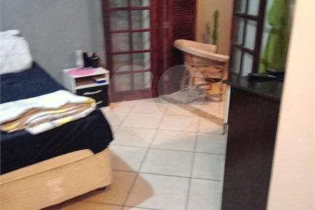 Casa à venda com 3 quartos, sendo 1 suíte,  em Vila Júlia, Poá, SP