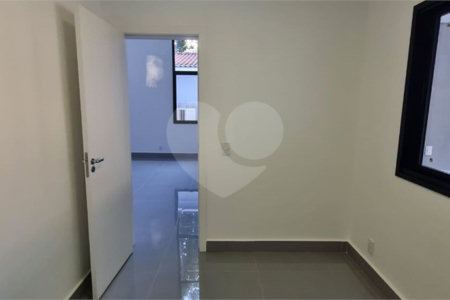 Casa à venda com 3 suítes no condomínio Reserva dos Vinhedos, Louveira - SP