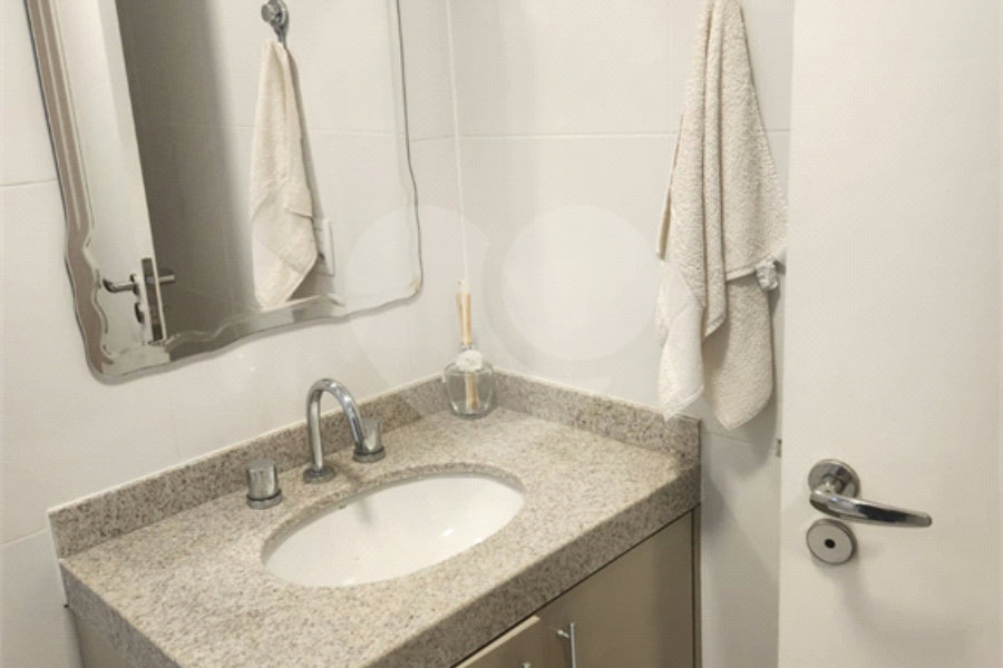 Apartamento à venda com 3 quartos, sendo 1 suíte, em Barra Funda, São Paulo, SP