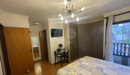 Casa à venda com 3 quartos, sendo 1 suíte,  no condomínio Beatriz, São Paulo - SP
