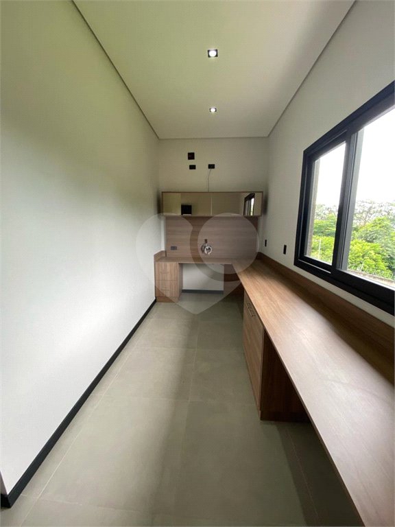 Casa à venda com 4 quartos, sendo 3 suítes,  no condomínio Jardim das Palmeiras, Bragança Paulista - SP