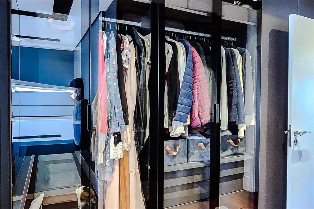 Apartamento à venda com 4 quartos, sendo 3 suítes,  em Vila Romana, São Paulo, SP