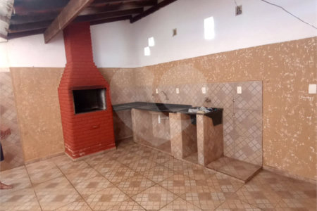 Casa à venda com 3 quartos, sendo 1 suíte, em Central Parque 4-l, Itapetininga, SP