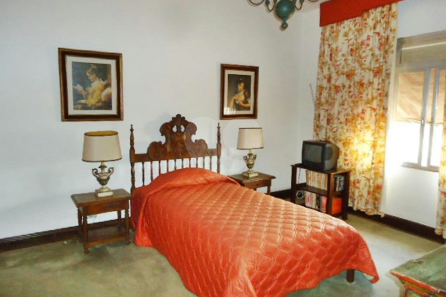 Casa Térrea à venda com 4 quartos, sendo 1 suíte,  em Jardim Peri, São Paulo, SP