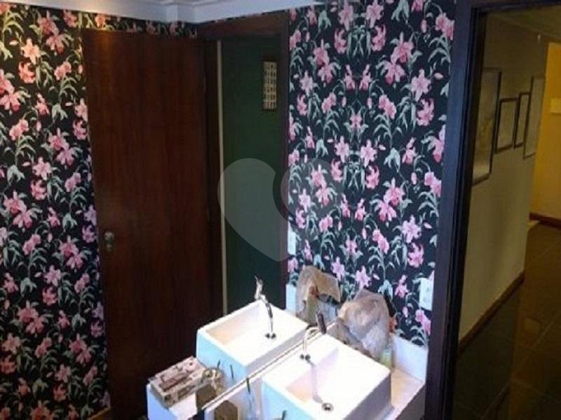 Sobrado à venda com 3 quartos, sendo 1 suíte, em Parada Inglesa, São Paulo, SP