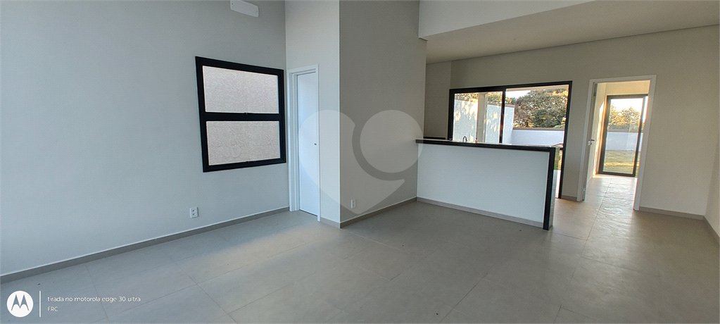 Casa à venda com 3 suítes no condomínio Reserva Ybyra, Atibaia - SP