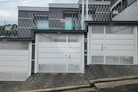 Sobrado à venda com 3 suítes em Vila Mazzei, São Paulo, SP