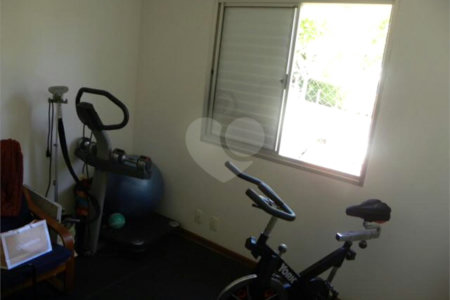 Casa à venda com 3 quartos, sendo 1 suíte, no condomínio Villas de São Francisco, São Paulo - SP