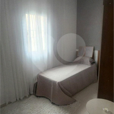 Casa à venda com 2 quartos no condomínio Uirapuru, Bom Jesus dos Perdões - SP