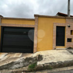 Casa à venda com 3 quartos em Vila Rosa, Itapetininga, SP